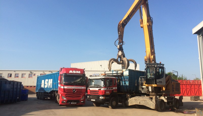 Artic bulker, RORO and Liebherr LH40